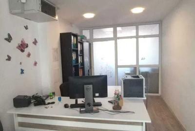 Spațiu comercial, de 28 mp, în Traian - 2