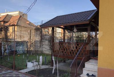 Casa P+1, 5 dormitoare, 450 mp teren, zona semicentrala - 1