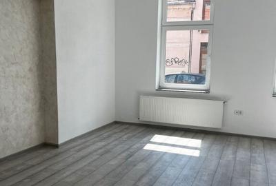 Apartament 4 camere central str. Mihai Eminescu - 3