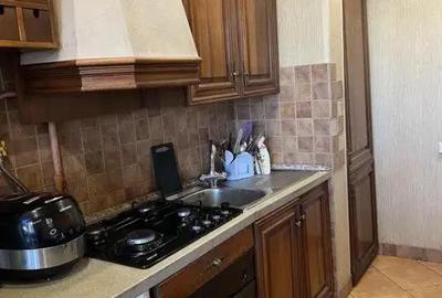 De inchiriat Str. Daliei apartament cu 2 camere - 1