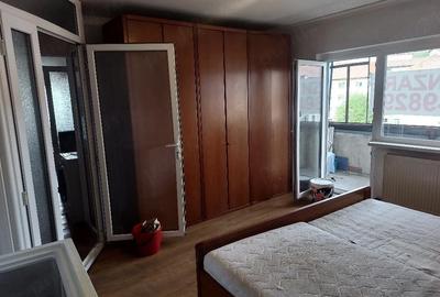 Apartament cu 2 camere decomandat în 1 Mai - 2