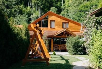 Casă cu 3 camere în Poiana Brașov - 1