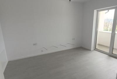 Duplex cu 4 camere cu Canalizare în Cetate - 8