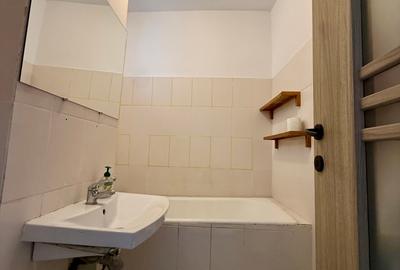 Apartament cu 3 camere semidecomandat în P-ța Victoriei - 6