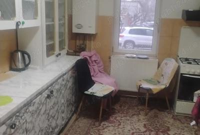 Apartament cu 3 camere decomandat în Central - 2