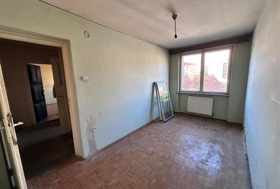 Apartament cu 3 camere semidecomandat în Central - 3