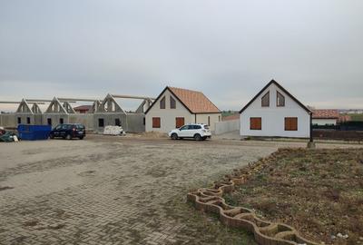 Casă individuală cu 5 camere cu Canalizare în Exterior Vest - 4