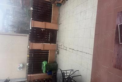 Casa de vanzare la 12-15 min de mers pe jos de metrou Dimitrie Leonida-l - 1