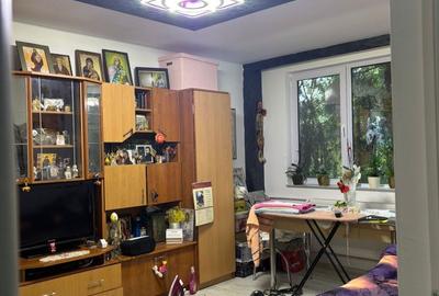 Apartament cu 3 camere decomandat în Tei - 7