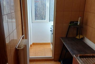 Apartament cu 2 camere semidecomandat în Berceni - 7