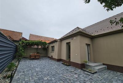 Casă individuală cu 3 camere în Central