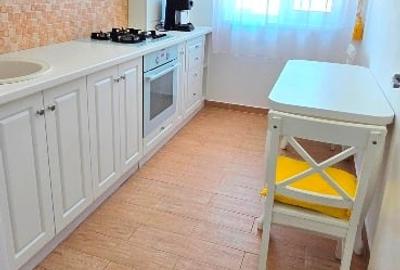 Garsonieră decomandată, mobilată în Cug - 6