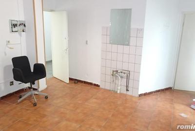 Vand spatiu comercial in Deva, zona ultracentrala ( I. Creanga), suprafata utila 70 mp, - 1