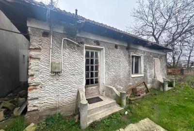 Teren de 267 mp, în George Enescu - 7