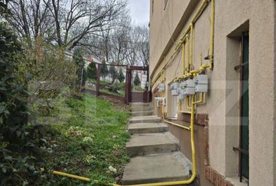 Casă cu 3 camere cu Canalizare în Gruia - 2