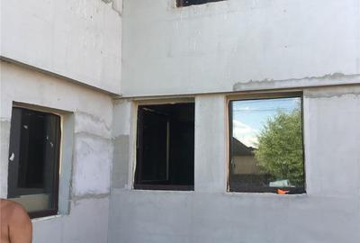 Casă cu 5 camere în Biharia - 1
