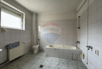 Casă individuală cu 4 camere cu Teren 457 Mp în Central - 7