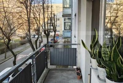 Apartament cu 4 camere decomandat în Micro 16 - 8