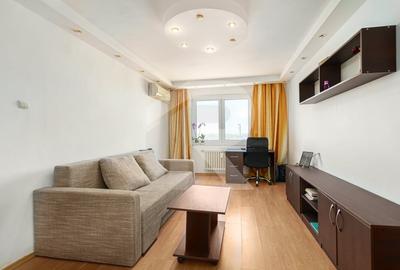 Apartament cu 3 camere semidecomandat, mobilat în Crângași
