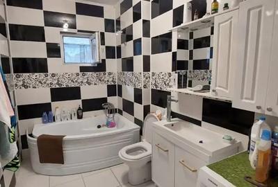 Apartament cu 3 camere decomandat în Patriei - 3