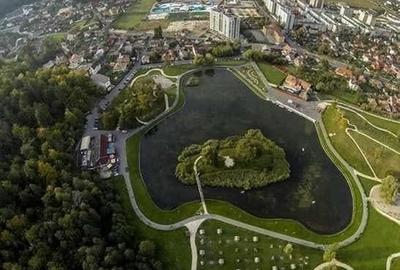 Teren Construcții intravilan de 10000 mp, în Noua