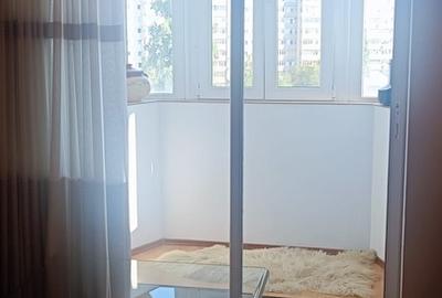 Apartament cu 2 camere decomandat în Basarabia