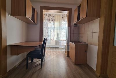Casa, 4 camere, singur in curte - zona Schei - 9