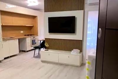 Apartament cu 3 camere semidecomandat în Berceni - 2