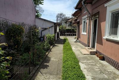Casă cu 4 camere în Central - 1