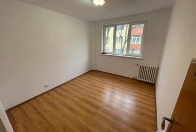 Apartament cu 4 camere decomandat în Rahova - 5