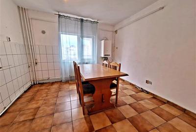 Apartament cu 3 camere decomandat în Narcisa - 10