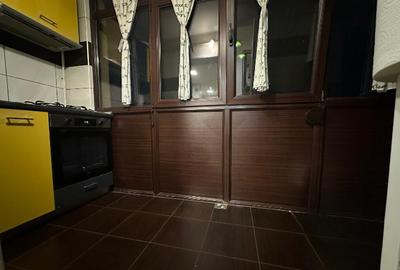 Etaj 1. Apartament 3 camere decomandat, Radu Negru. - 3