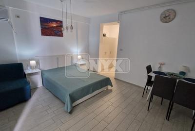 Garsonieră decomandată în Central