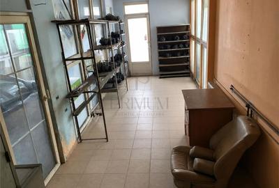 Casă cu 6 camere cu Teren 1800 Mp în Ciarda Roșie - 2