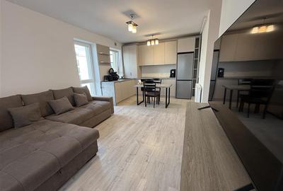 Apartament cu 2 camere decomandat, mobilat în Tractorul - 21