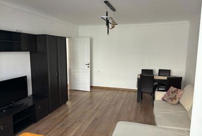 Garsonieră decomandată în 1 Decembrie - 2