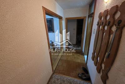 Apartament cu 3 camere decomandat în Central - 1
