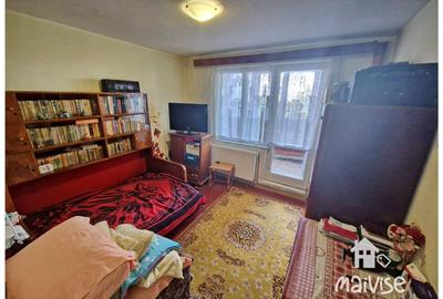 Apartament 3 camere de vanzare, str.Tudor Vladimirescu - 14