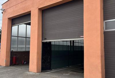 Spațiu comercial, de 120 mp, în Central - 4