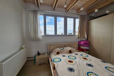 Penthouse cu 4 camere decomandat, mobilat în Complex Studențesc - 11