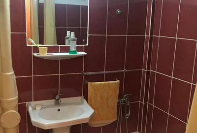 Apartament cu 2 camere semidecomandat în Democrației