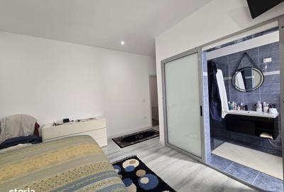 Casă cu 6 camere cu Teren 2000 Mp în Central - 13