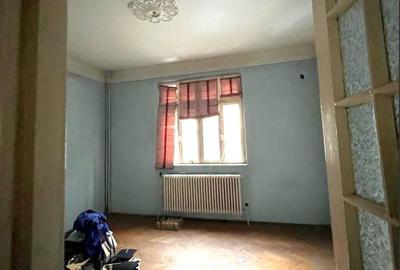 Imobil cu arhitectura si Autorizatie de extindere si renovare Victoriei - 3