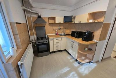 Apartament cu 3 camere decomandat în Eremia - 6