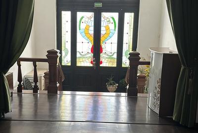 Casă cu 4 camere în Central - 4