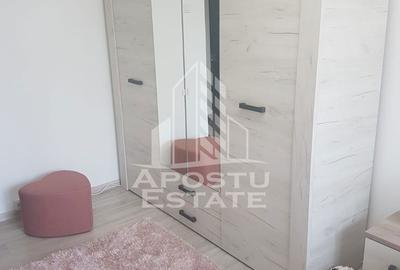 Apartament cu 3 camere semidecomandat, mobilat în Dacia