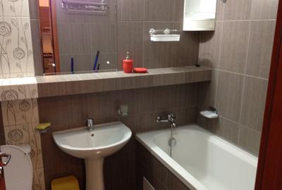 Apartament cu 2 camere decomandat, mobilat în Titan - 3