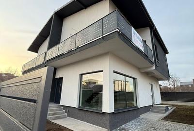 Casă cu 4 camere cu Canalizare în Bucium - 1