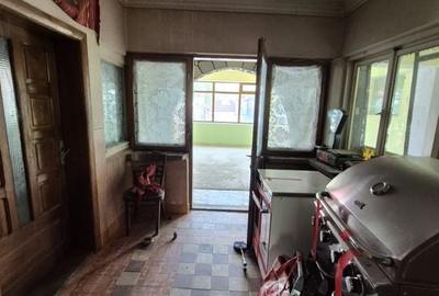 Spatiu comercial+Locuinta 664 mp construiti+anexa 16 mp si teren 845mp - 5
