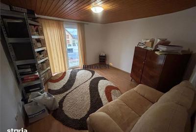 Casă cu 6 camere cu Teren 1375 Mp în Medieșu Aurit - 11
